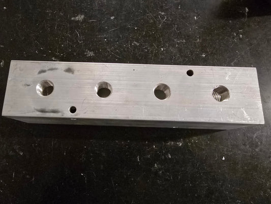 Manifold (3/8" x  4)